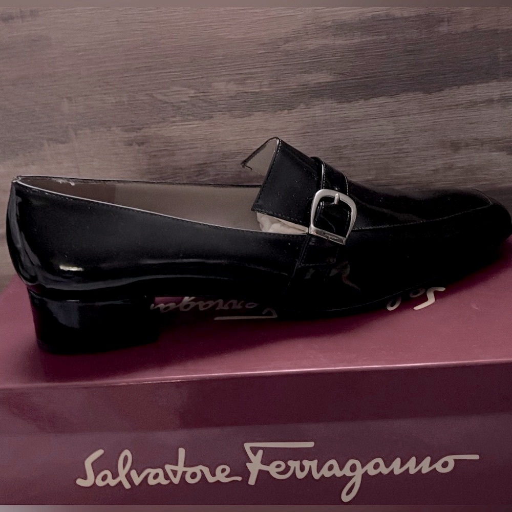 Salvatore Ferragamo Vintage Patent Leather Loafers – Size 9 AA